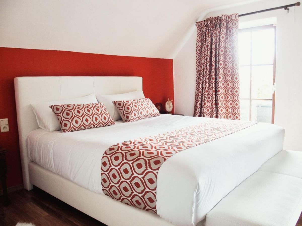 La Bergerie De Lives Bed & Breakfast
